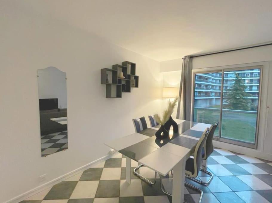 Appartamento 9 Min From Chateau De Vincennes - Paris & Disney Saint-Maurice  Esterno foto