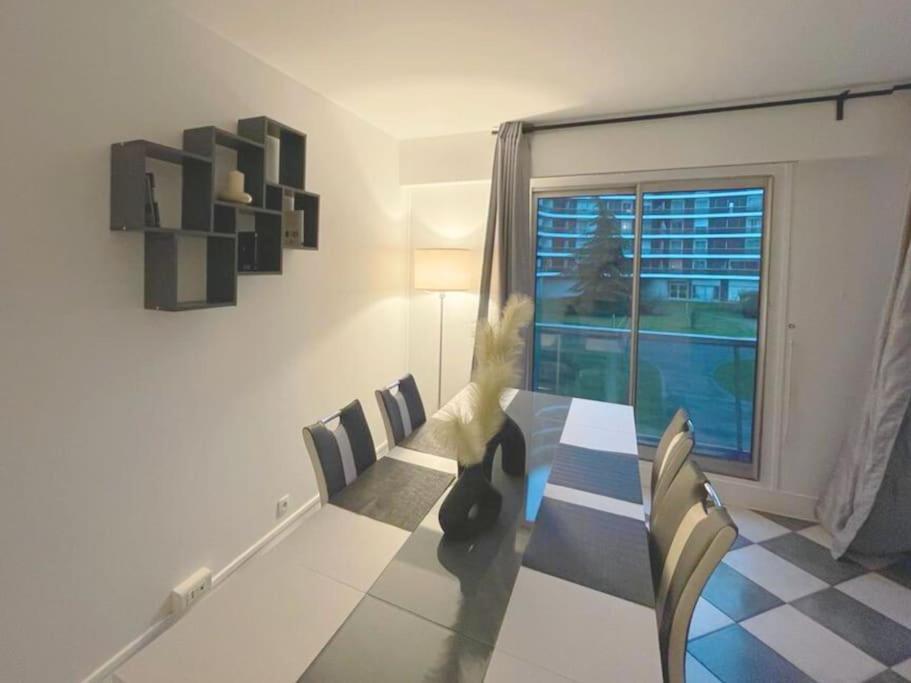 Appartamento 9 Min From Chateau De Vincennes - Paris & Disney Saint-Maurice  Esterno foto